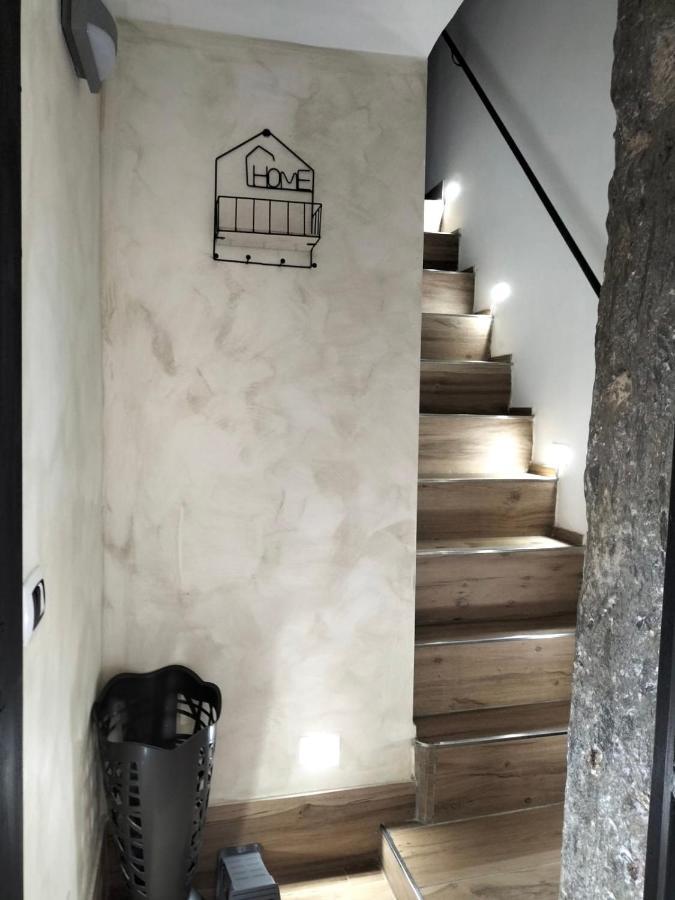 Casa Nina- Camera Capri Apartment เนเปิลส์ ภายนอก รูปภาพ